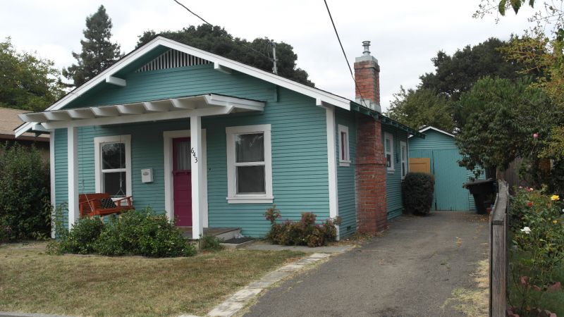 Charmer in Luther Burbank Historic District